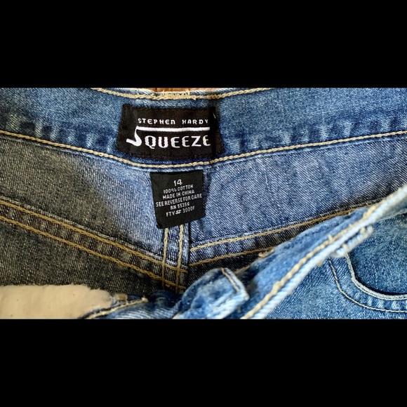 Stephen Hardy Squeeze Denim Shorts - Picture 3 of 4